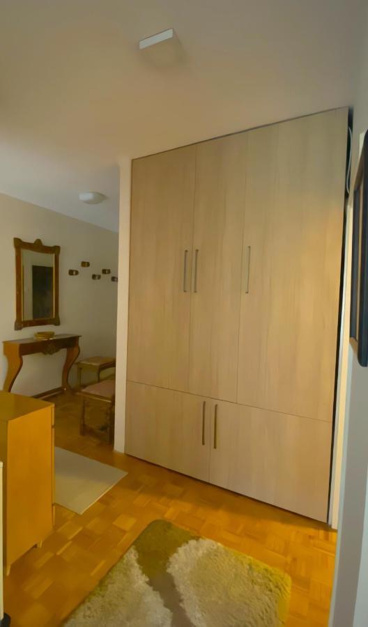 Central Park Apartment Čačak Esterno foto